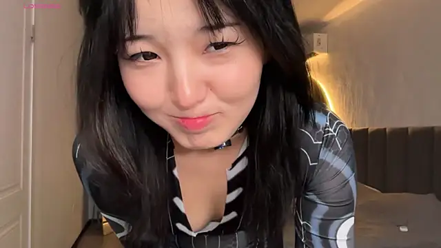 minnie joy online show from 06/19/26, 12:53