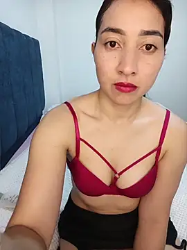 Snapshot of ANGELY_WET_JEET chatting on 04/17/26, 02:31 ANGELY WET JEET online show from 04/17/26, 02:31