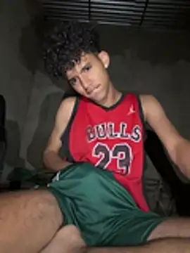 Snapshot of Stickmendez chatting on 03/17/26, 03:44 Stickmendez online show from 03/17/26, 03:44