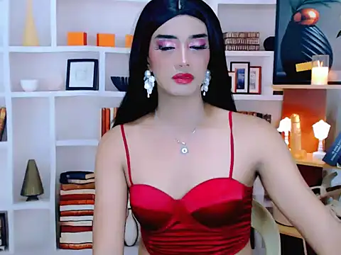 Queeny Cassandra online show from 05/07/26, 06:08