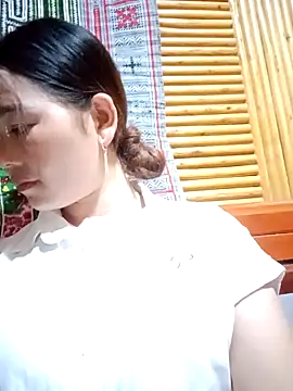 Snapshot of Salyk5 chatting on 04/15/26, 12:34 Salyk5 online show from 04/15/26, 12:34