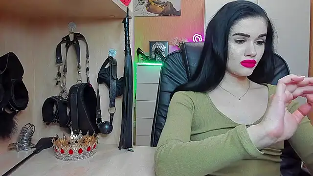 KristiTopxx online show from 11/18/25, 07:40