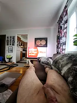 Snapshot of swecockforhead chatting on 03/15/26, 10:10 swecockforhead online show from 03/15/26, 10:10