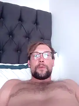 Snapshot of GaryJohnson79 chatting on 07/08/26, 10:09 GaryJohnson79 online show from 07/08/26, 10:09