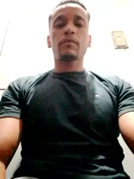 Snapshot of Rodr_go14 chatting on 05/05/26, 02:08 Rodr go14 online show from 05/05/26, 02:08
