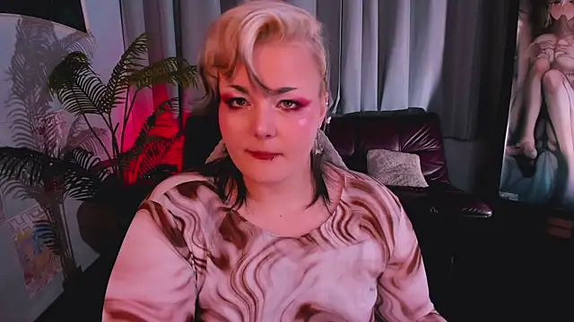 HwasaMoore online show from 02/28/26, 01:45