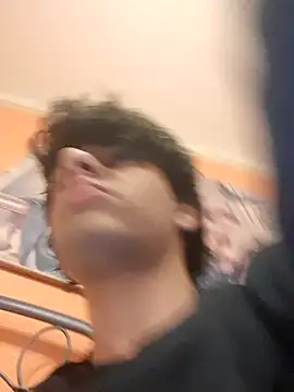 Snapshot of ilcazzone32 chatting on 03/11/26, 09:54 ilcazzone32 online show from 03/11/26, 09:54