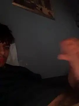 Snapshot of ilcazzone32 chatting on 03/21/26, 08:08 ilcazzone32 online show from 03/21/26, 08:08