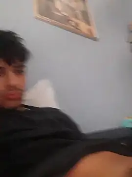 Snapshot of ilcazzone32 chatting on 03/21/26, 08:19 ilcazzone32 online show from 03/21/26, 08:19