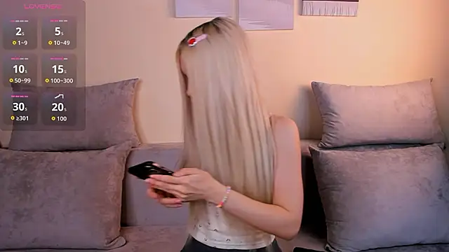 Snapshot of NoirCascade chatting on 03/17/26, 05:44 NoirCascade online show from 03/17/26, 05:44