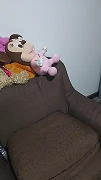 Snapshot of MoneyZy chatting on 02/25/26, 05:33 MoneyZy online show from 02/25/26, 05:33