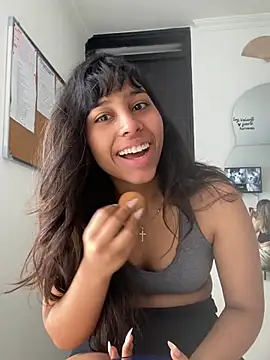 THALIA EF online show from 03/13/26, 12:45