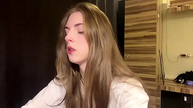 PollyDream online show from 03/17/26, 04:10