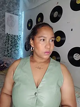 Snapshot of medusafox_ chatting on 05/03/26, 05:13 medusafox online show from 05/03/26, 05:13