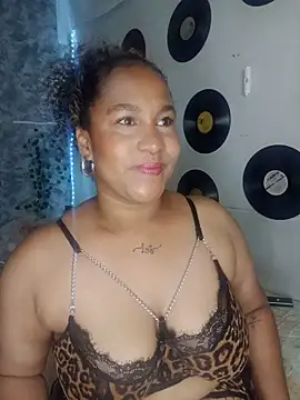 Snapshot of medusafox_ chatting on 05/09/26, 04:50 medusafox online show from 05/09/26, 04:50