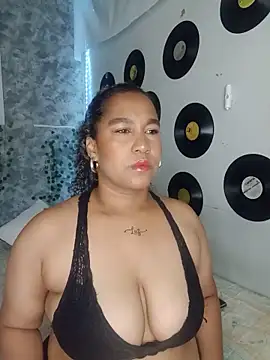 Snapshot of medusafox_ chatting on 05/10/26, 04:50 medusafox online show from 05/10/26, 04:50