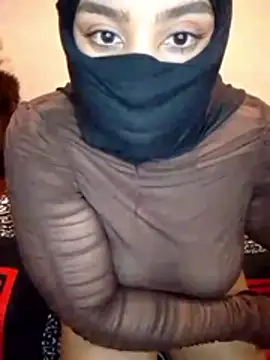 Snapshot of madleen_Mm chatting on 03/01/26, 10:01 madleen Mm online show from 03/01/26, 10:01