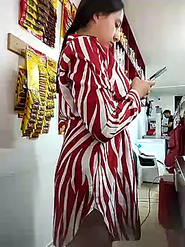 Snapshot of MaskedLatinaX chatting on 03/07/26, 03:53 MaskedLatinaX online show from 03/07/26, 03:53