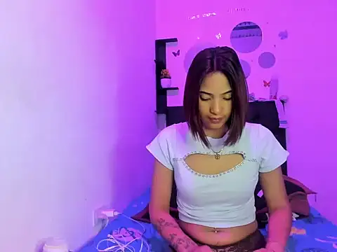 sapphire brown20 online show from 06/07/26, 10:02