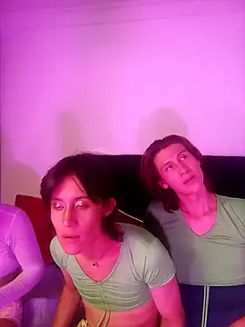 Snapshot of PandoraQueen10 chatting on 03/06/26, 04:53 PandoraQueen10 online show from 03/06/26, 04:53