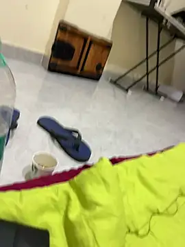 Snapshot of Varun_93 chatting on 02/23/26, 10:18 Varun 93 online show from 02/23/26, 10:18