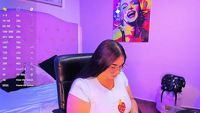 Snapshot of sienna_cavalli chatting on 03/24/26, 01:05 sienna cavalli online show from 03/24/26, 01:05