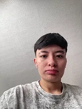 Snapshot of Tomnico_19 chatting on 03/03/26, 03:29 Tomnico 19 online show from 03/03/26, 03:29