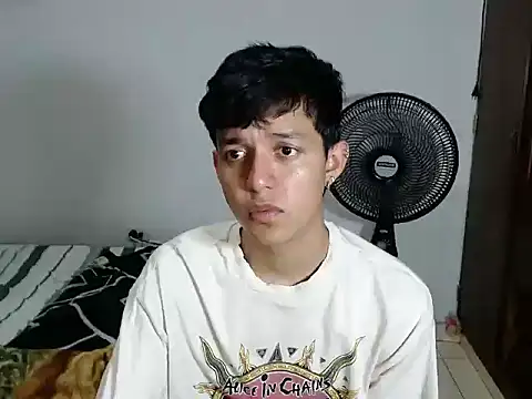 Snapshot of cute_jisus chatting on 03/23/26, 07:51 cute jisus online show from 03/23/26, 07:51