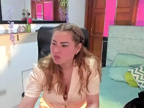 Snapshot of Julieta_star_ chatting on 03/13/26, 06:36 Julieta star online show from 03/13/26, 06:36