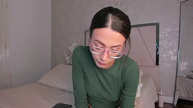 Arii wilde online show from 04/28/26, 12:43