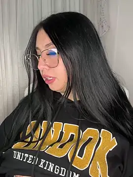 Ashleeyprincess01 online show from 05/06/26, 12:08
