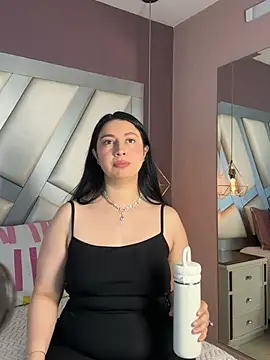Ashleeyprincess01 online show from 05/11/26, 02:45