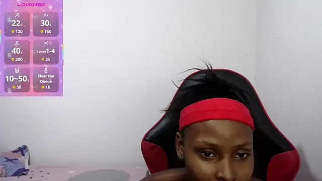 Dulce camx online show from 05/12/26, 04:09