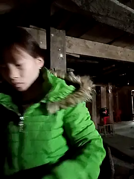 Snapshot of pic8800 chatting on 03/04/26, 04:40 pic8800 online show from 03/04/26, 04:40