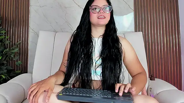 Chloe monroe   online show from 03/15/26, 10:38