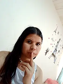 Snapshot of VelvetSirenLight chatting on 03/10/26, 02:00 VelvetSirenLight online show from 03/10/26, 02:00