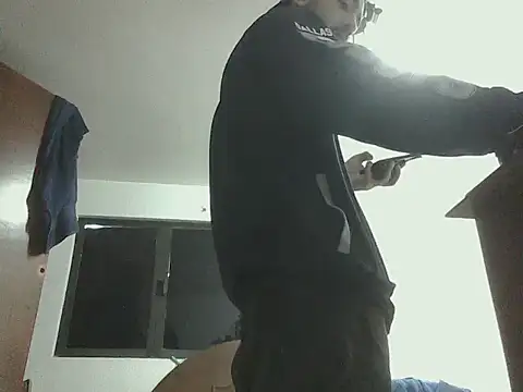 Snapshot of _iluvatar_ chatting on 03/20/26, 09:19 iluvatar online show from 03/20/26, 09:19