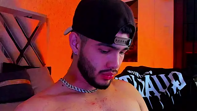 Snapshot of Vincentblack chatting on 03/08/26, 05:55 Vincentblack online show from 03/08/26, 05:55