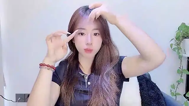 Baixi-01 online show from 05/06/26, 04:19