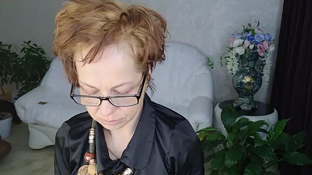 Snapshot of LioraWeiss chatting on 03/09/26, 06:39 LioraWeiss online show from 03/09/26, 06:39