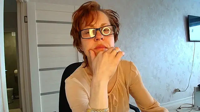 LioraWeiss online show from 05/01/26, 01:05
