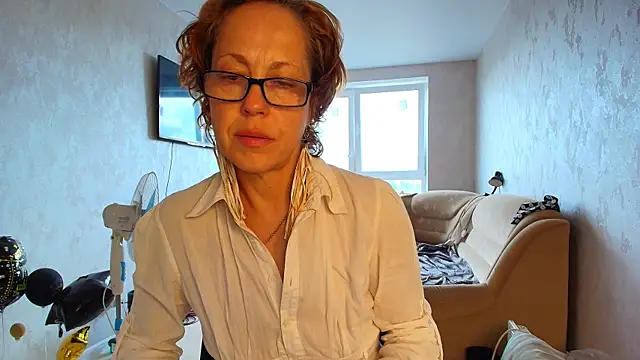 LioraWeiss online show from 05/27/26, 09:17