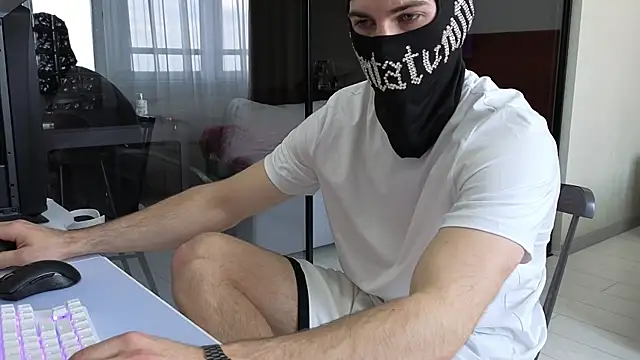 chantatummm online show from 04/24/26, 11:56
