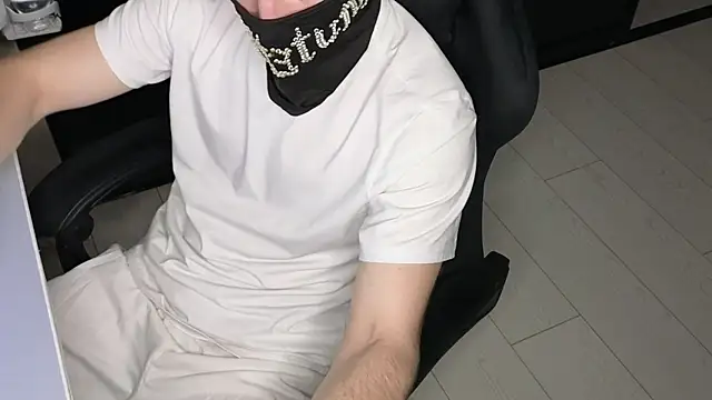 chantatummm online show from 05/01/26, 10:47