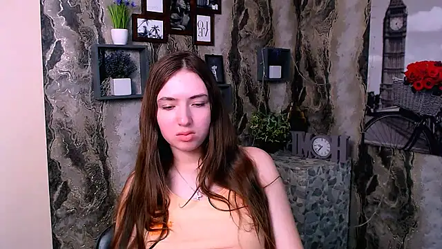 Snapshot of AnnaFlirt_ chatting on 04/14/26, 09:59 AnnaFlirt online show from 04/14/26, 09:59