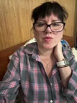 Snapshot of expensive_lady chatting on 03/23/26, 08:46 expensive lady online show from 03/23/26, 08:46