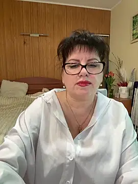 Snapshot of expensive_lady chatting on 04/12/26, 10:20 expensive lady online show from 04/12/26, 10:20