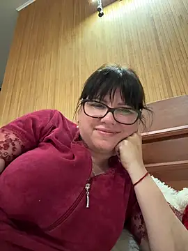 Snapshot of expensive_lady chatting on 05/10/26, 05:29 expensive lady online show from 05/10/26, 05:29