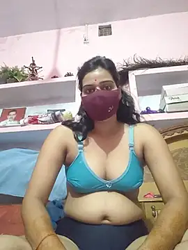 Snapshot of Poonam_bhoji chatting on 06/18/26, 07:29 Poonam bhoji online show from 06/18/26, 07:29