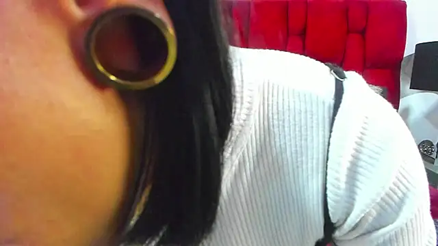 Amelie Blake online show from 05/16/26, 07:01